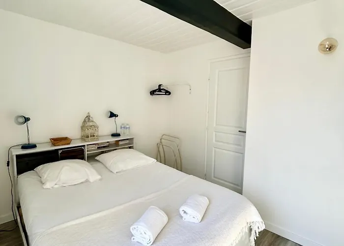 Holiday home Charmante Maison Au Coeur De Villerville