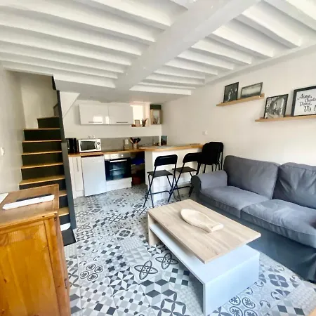 別荘 Charmante Maison Au Coeur De ヴィレルヴィル